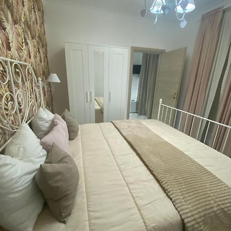 B&B Carme เนเปิลส์ ภายนอก รูปภาพ