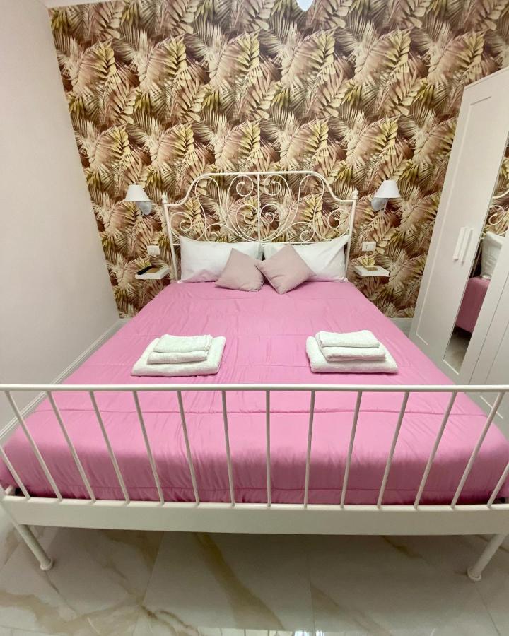 B&B Carme เนเปิลส์ ภายนอก รูปภาพ