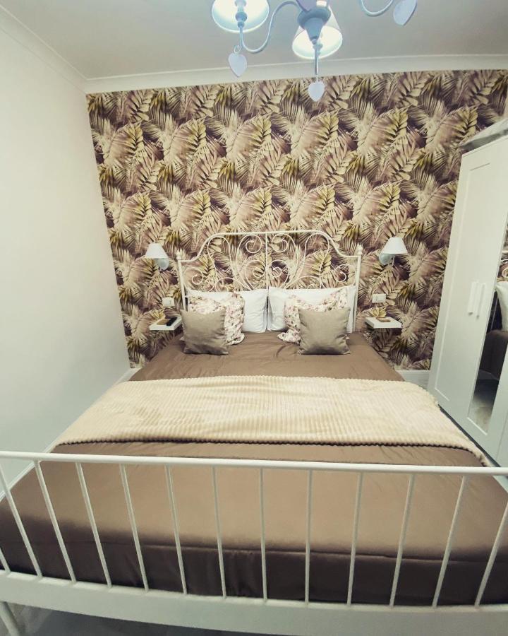 B&B Carme เนเปิลส์ ภายนอก รูปภาพ