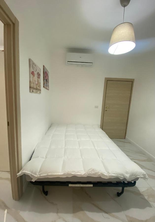 B&B Carme เนเปิลส์ ภายนอก รูปภาพ
